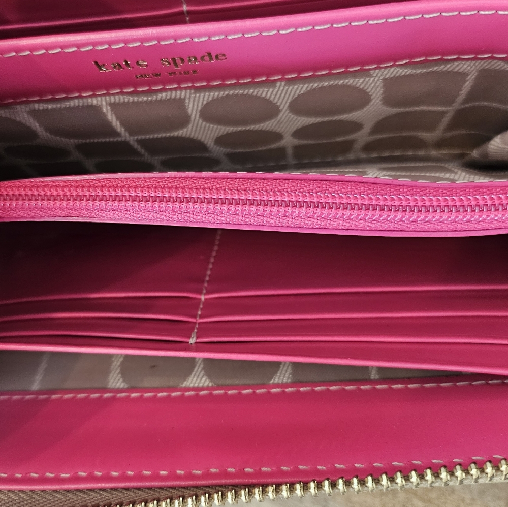 Kate Spade Leather Wallet - Picture 6 of 8